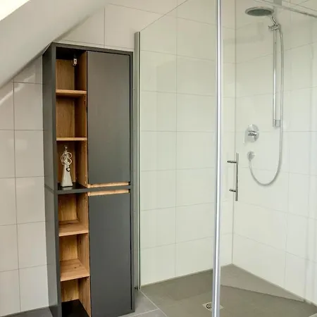 Apartment Roof-Suite 03 I Aufzug I Smart-Tv I Balkon I Wifi *