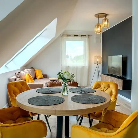 Roof-Suite 03 I Aufzug I Smart-Tv I Balkon I Wifi